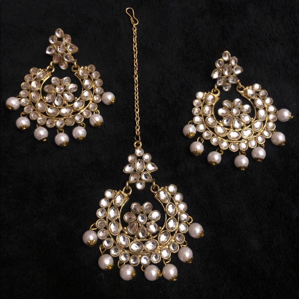 Ear rings